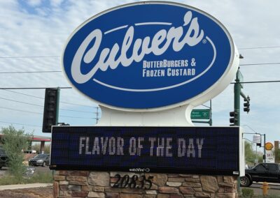 Exterior Digital Signs for Restaurant