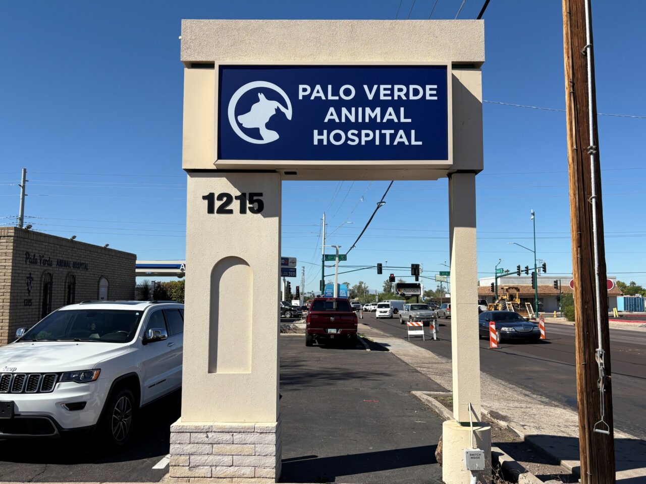 Choosing the Right Materials for Long-Lasting Outdoor Signs